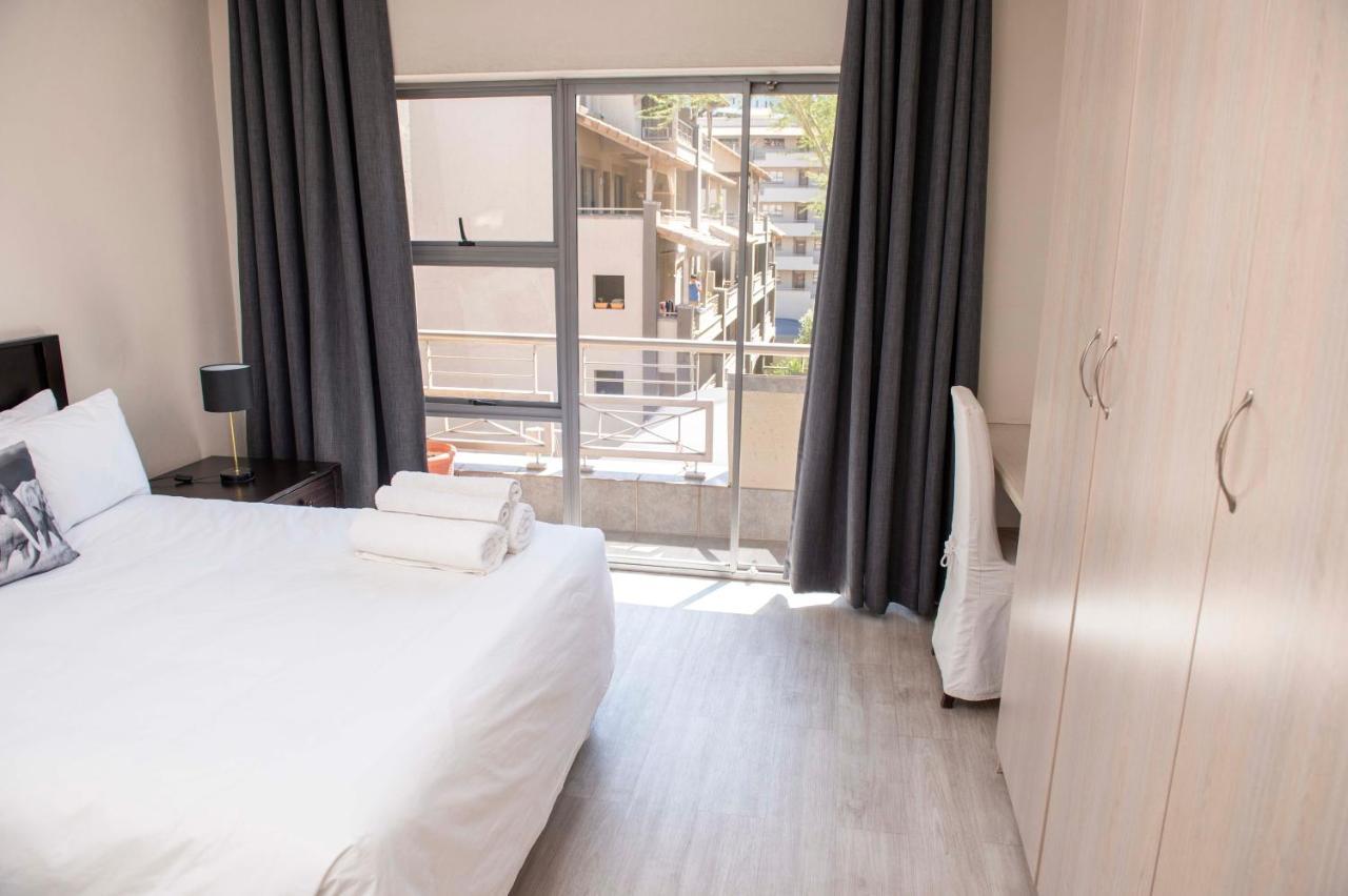 Grayston Exec Apartments Johannesburg Bagian luar foto