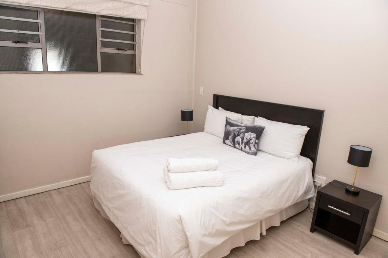 Grayston Exec Apartments Johannesburg Bagian luar foto